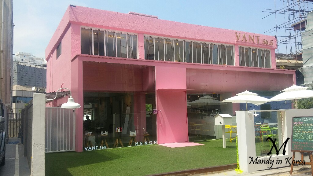 弘大 Pink Pink Cafe~~滿足少女心!!