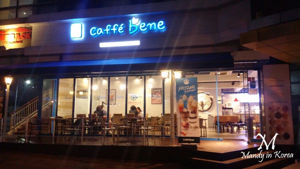 韓國 Caffe Bene 又便宜又好吃的 Cream Cheese Bagel